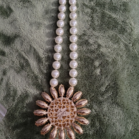 Betsey johnson sun necklace - Picture 2 of 2